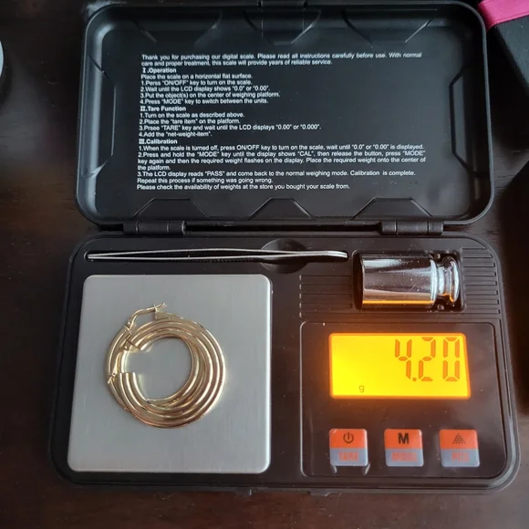 Gorgeous 10k thick earrings - Picture 3 of 10